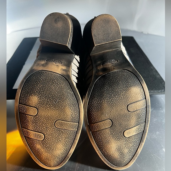 Strappy Weaver Fergilicious Taupe Booties, size 10M - Picture 14 of 15